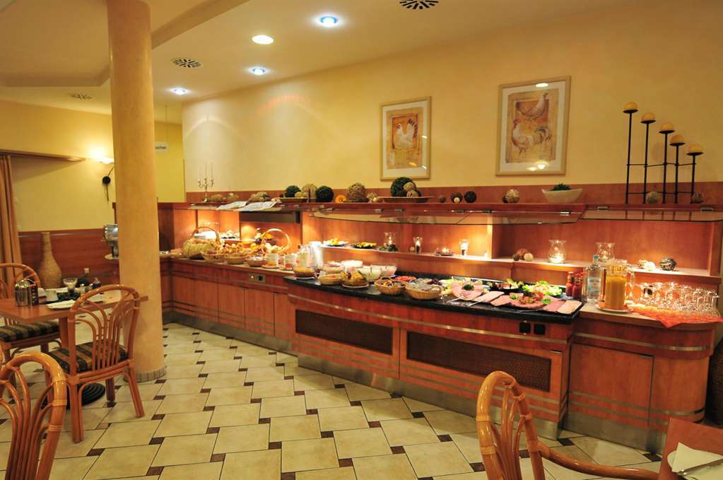 Akzent Hotel Stadt Schluechtern ***S Restaurante foto